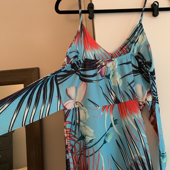 Dress - Picture 2 of 3